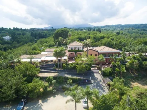 IL Ciliegio Dell 'Etna Hotels in Giarre