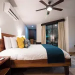 Great Ocean view, Private beach access, 3 bedrooms, sleeps 10.  Resort Amenities