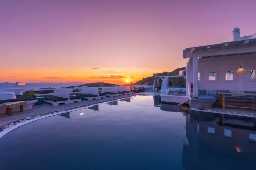 Flaskos Suites
