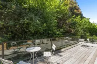 Queenstown Forest Retreat - 4BR, Pool Table, Views