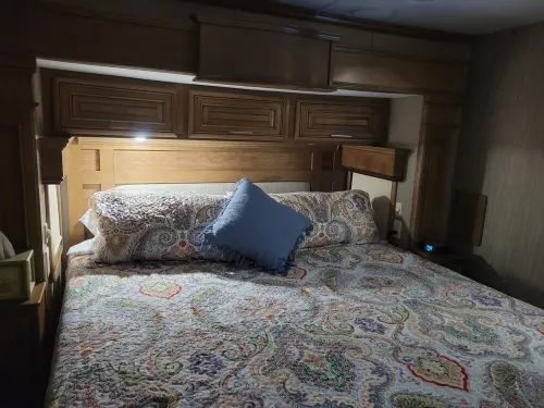 Luxury 5th Wheel RV in Awesome Resort