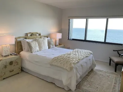 La Bella Beach Condo is Shore to Please Pepper Park Beach附近的飯店