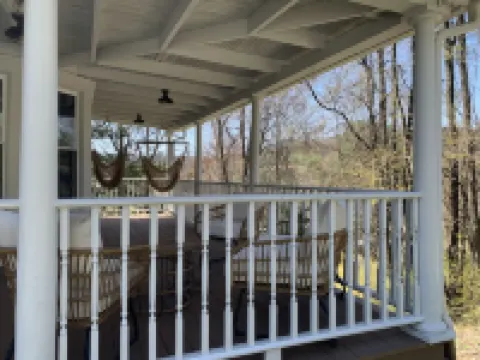 Serene Home at Harveys Lake Hotels in Harveys Lake