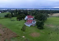 Homestead 1810 - newly renovated barn loft apartment minutes from Charlottetown