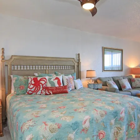 Playa Linda - St. Thomas Oceanfront Studio Condo at Pool & Bolongo Beach, USVI