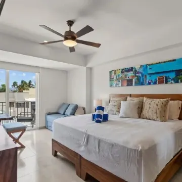 Life Bucerias 227 Elegant Studio Just One Block on the Beach in Golden Zone