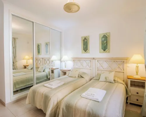 Townhouse Budens Hotels in Budens