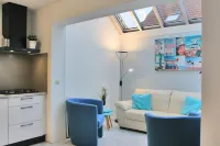 Oogduyne 133, luxe villa for 10 people, pets allowed Julianadorp 호텔