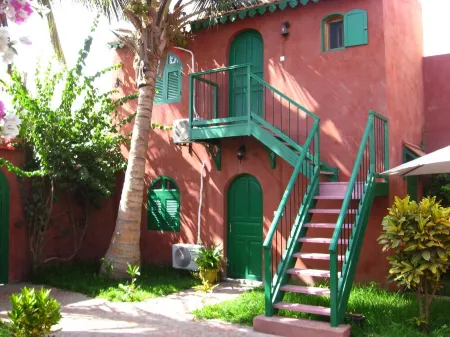 HOUSE OF ARTS Отели рядом с достопримечательностью «Île Saint-Louis»