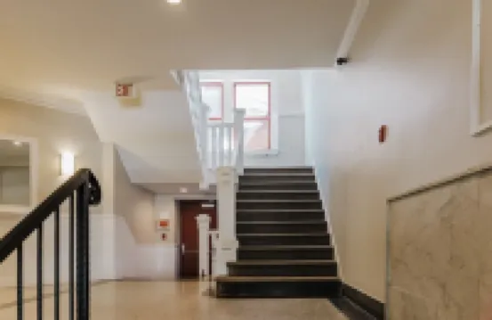 馬斯大道上的阿蓋爾酒店