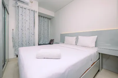 Cozy and Simply Look Studio Room at Transpark Cibubur Apartment
