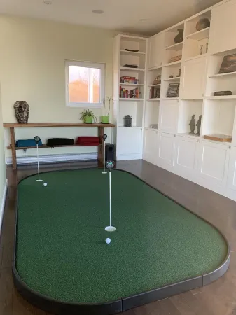 Luxury Hillside Home Overlooking Cabot Links