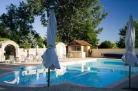 Le Manoir Saint Jean Hotels in Moissac