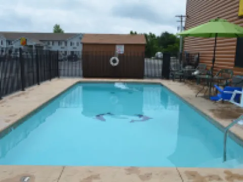Booneslick Lodge - Neosho Hotels in Neosho