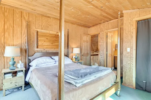 3 Mi to Catskill Trail: Stamford Cottage w/ Views - 2-Star