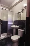 Hotel Plaza Bolognesi 344