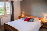 Logis-Hôtel Restaurant Auberge les Vallées du Perche Hotels in Cherre
