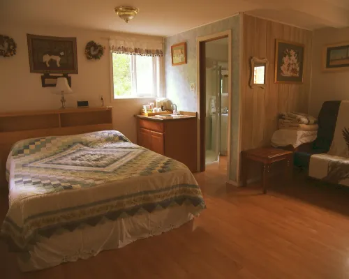 Grace and Bill's Freedom Hills B&B Hotels in Matanuska-Susitna
