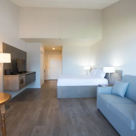 Sand Pebbles Inn