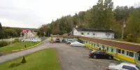 Westmount Motel - Parking