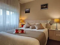 Logis Hôtel Cartier Hotel a Belvianes-et-Cavirac