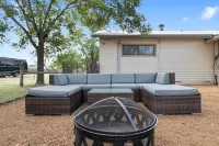 Altes Eckert Stolz 3 Bedroom Home by RedAwning Hotels in Stonewall