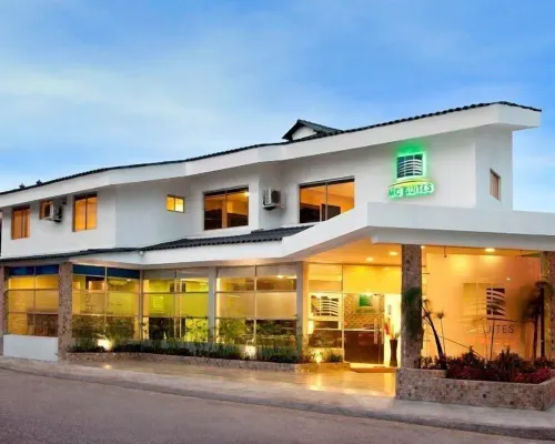 Hotel MC Suites - Confort Cerca del Aeropuerto Hotels near Antonio Neumane Park