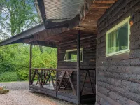 The Log Cabin Hotel a Sheldon