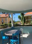 Impact Beach House - Ostelli