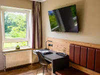 Wildeshauser Hof Hotels near Krandelstadion