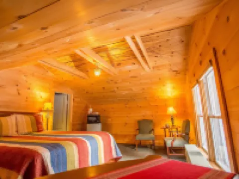 Adk Trail Inn Hotels in Keene