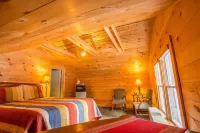 Adk Trail Inn Hotels in Wilmington