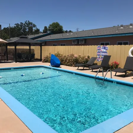 Budget Inn