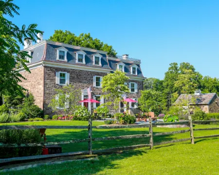 Woolverton Inn Hotels in Hunterdon County