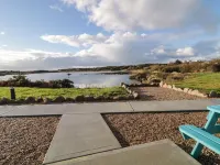 The Wheelhouse Pod No 6 Hotel di Dunglow
