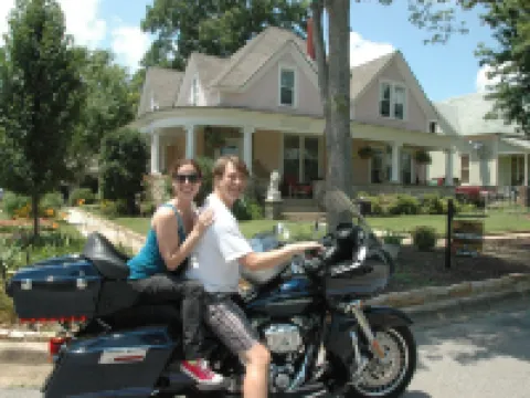 Janssen Park Place B&B Hotels in Mena