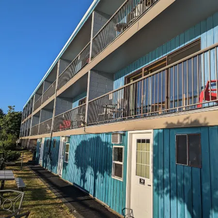 Above Tide Motel