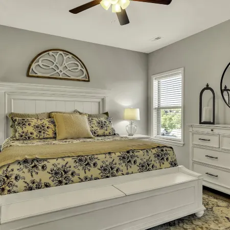 Sunset Bunker 3 Bedroom Condo by RedAwning