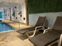 Washington Central Hotel and Sleepwell Inn - Pools