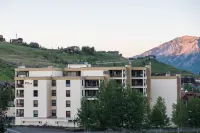 2 Br- Amazing View of Mt Crested Butte 2 Bedroom Condo - No Cleaning Fee! by RedAwning Hotels in Crested Butte