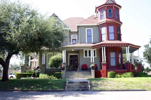 Angels Nest Bed and Breakfast Hotels in Weatherford