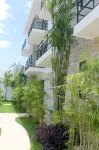 Yaax Kiin Tulum Hotels in Colonia Huracanes