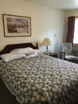 Scully's Manistee Outpost Motel