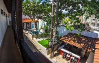 Island Life Hostel Hotel a 