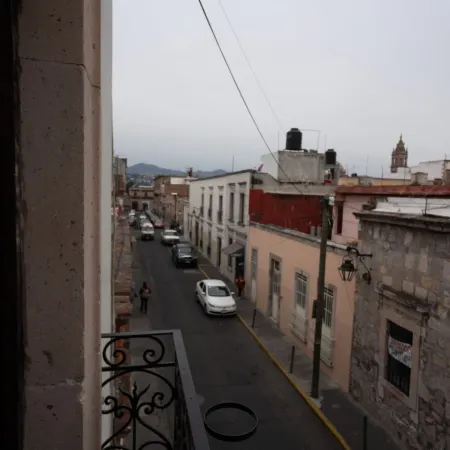 El Suburbio - Serapio Rendon