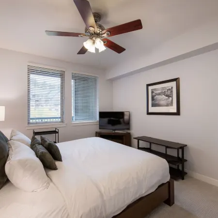 Premium Unit 3513- Fraser Crossing/Founders Pointe 1 Bedroom Condo