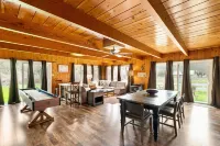Indian Creek Lodge