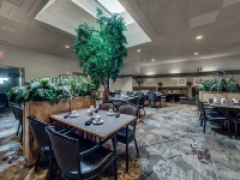 Heritage Inn Hotel & Convention Centre - Cranbrook Hotels in Cranbrook