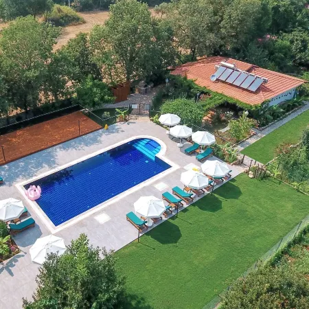 Pyramid Boutique Hotel