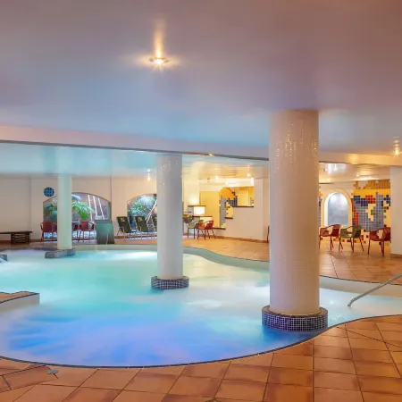 Golden Bahía de Tossa & Spa  .
